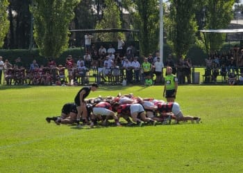 Universitario perdió el punto bonus en el final ante Curupaytí