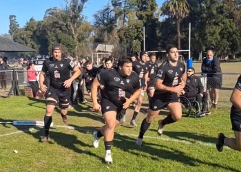 Universitario tuvo una tarde perfecta contra Deportiva Francesa